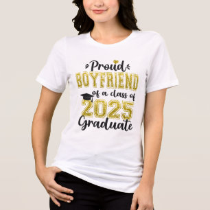 Namorado Super Orgulhoso Da Graduação Do Formando