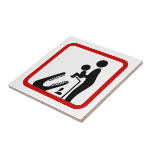 Não alimente o bebê ao sinal de zoológico de croco