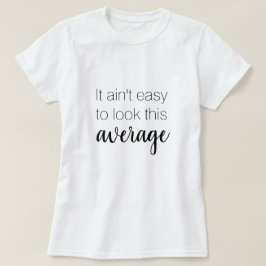 Não é fácil olhar para essa camisa engraçada