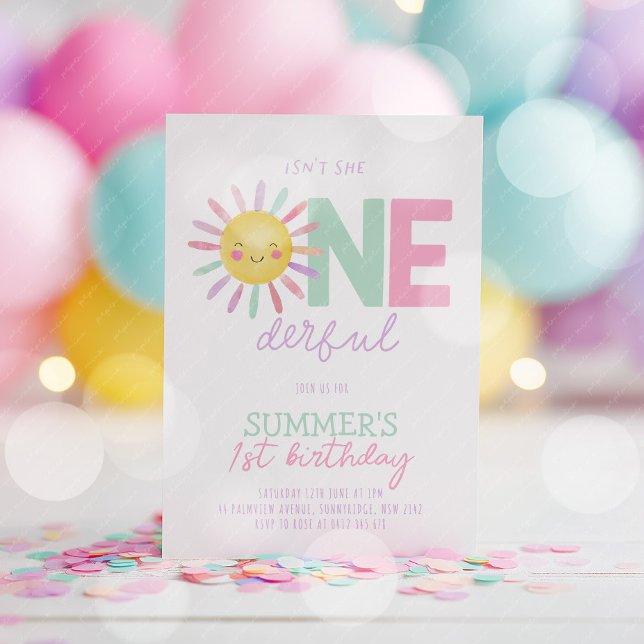 Não é uma menina maravilhosa - Convite de 1º anive (Isn't she Onederful! Girl's sun 1st birthday invitation in green, pink and purple. )
