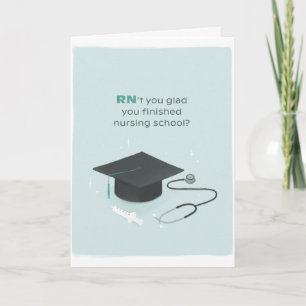 Não está feliz com o cartão de formatura de enf