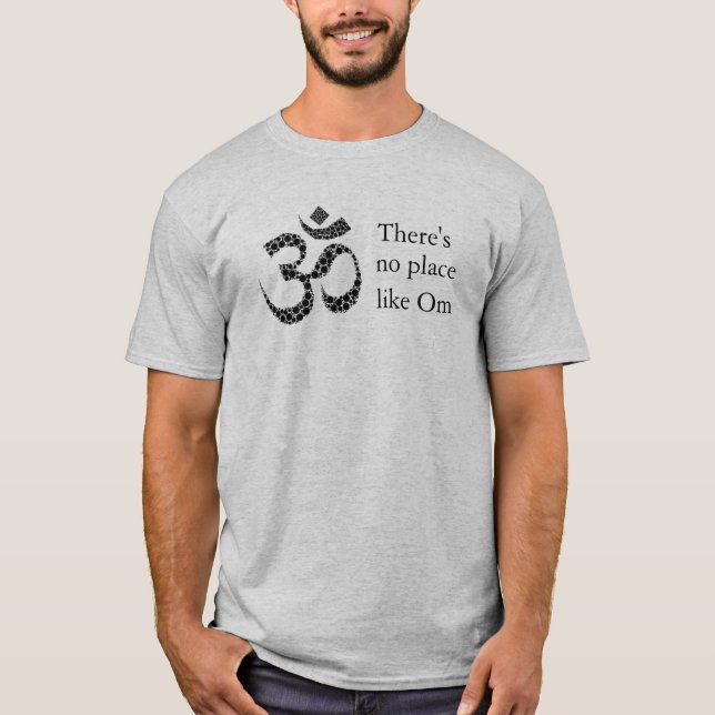 Não há lugar como o tema Om Yoga Camiseta Básica (Frente)