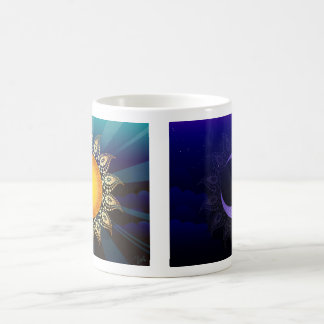 Nascer do sol, caneca de café tomada partido dobro