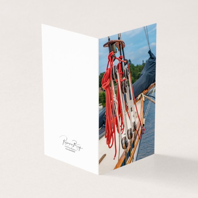 Navio à vela na encosta (Exterior)