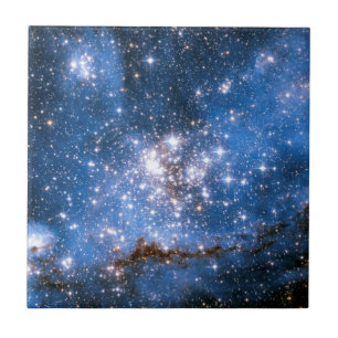 Nebulosa NGC 346 Estrelas Infantis - Foto Espacial