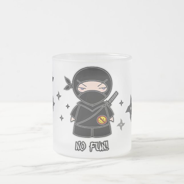 Nenhum divertimento! Ninja com caneca de Shurikens (Centro)
