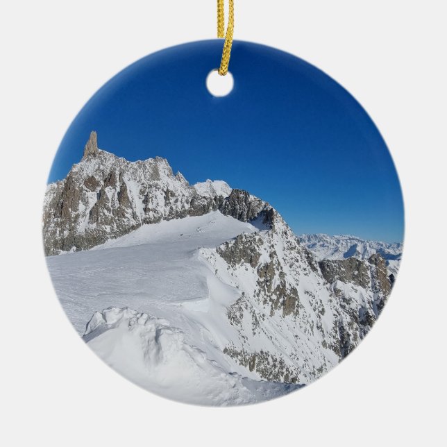 Neve coberta por enfeite da árvore de Natal (Frente)