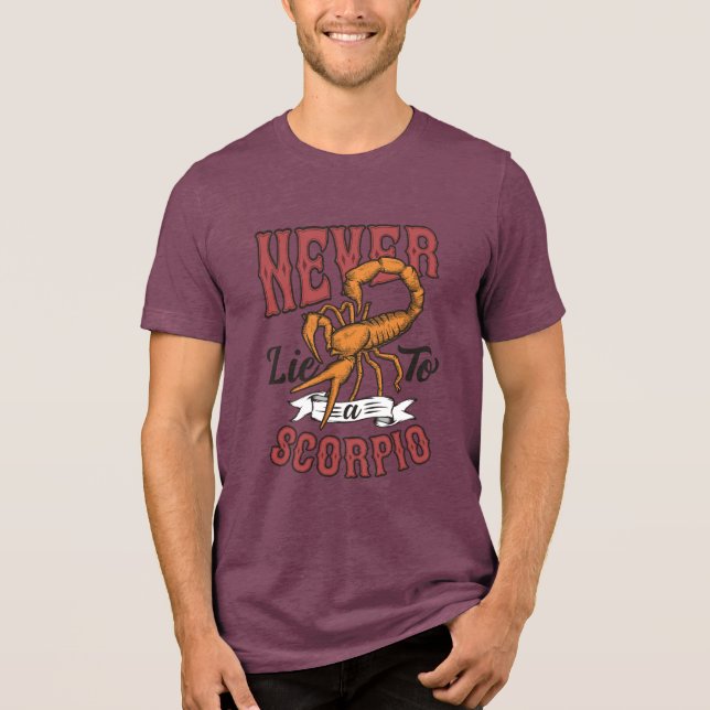 Never lie to a scorpio t-shirt for men  (Frente)