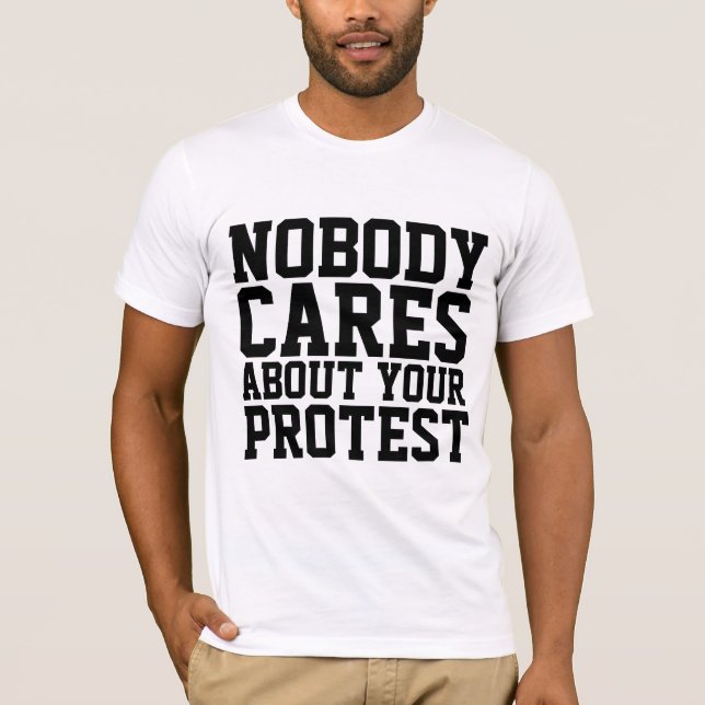 NINGUÉM SE IMPORTA COM SUAS CAMISAS T-SHIRTS DE PR (Frente)