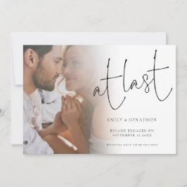 No Último Script de Anúncio de Noivado de Fotograf