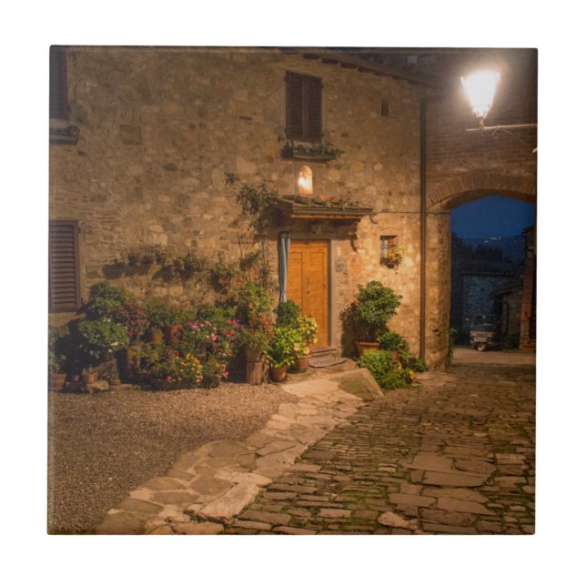 Noite na antiga cidade secundária (Frente)