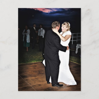 Noiva e noiva no Cartão Postal Sunset