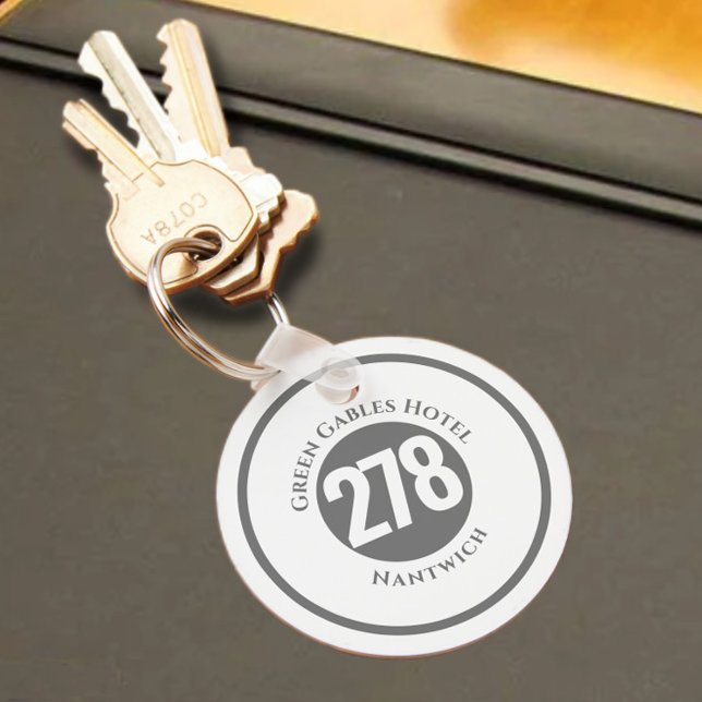 Nome do Hotel Plus Número da Sala em um Chaveiro (Criador carregado)