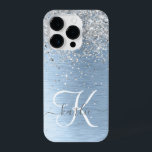 Nome do Monograma da Glitter de Prata de Metal Bru<br><div class="desc">Personalize facilmente esta moda design de capa de telefone com de chic com brilho prateado bonito em um fundo metálico azul escovado.</div>