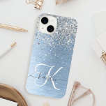 Nome do Monograma da Glitter de Prata de Metal Bru<br><div class="desc">Personalize facilmente esta moda design de capa de telefone com de chic com brilho prateado bonito em um fundo metálico azul escovado.</div>