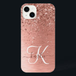 Nome do Monograma do Glitter Metálico Brutado Dour<br><div class="desc">Personalize facilmente esta design de capa de telefone de chic com tendência, apresentando brilho bonito de ouro rosa em um fundo metálico escovado de rosa dourado.</div>