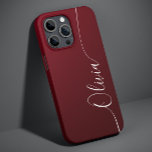 Nome do Script de Caligrafia Elegante do Shimmer B<br><div class="desc">Burgundy Red Shimmer White Elegante Caligrafia Personalizada Script Personalizado Name iPhone 14 Smart Capa de telefone apresenta um design simples e moderno, e moderno, com seu nome personalizado em elegante tipografia de script de caligrafia escrita à mão sobre um fundo de cinzeiro vermelho embebido em metal. Elaborado por ©Evco Studio...</div>