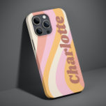 Nome Personalizado da Onda de Vintage Girly Retro<br><div class="desc">Girly Retro Vintage Wave Personalized Name iPhone Smart Capa de telefone apresenta uma onda retrorativa em tons de rosa, laranja e branco com seu nome personalizado em elegante moderno roteiro acentuado. Personalize editando o texto na caixa de texto fornecida. Perfeito para o aniversário, Natal, Dia de as mães, chás de...</div>