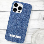 Nome personalizado de denim azul<br><div class="desc">capas de iphone com uma textura azul de denim impressa e seu nome em uma fonte moderna e masculina sans serif.</div>