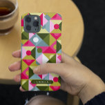 Nome Personalizado de Padrão de Girly Moderno de T<br><div class="desc">Colorida Trendy Modern Girly Pattern Personalised Name Smartphone capas de iphone apresenta um padrão geométrico colorido em tons de rosa, verde e azul com seu nome personalizado na tipografia moderna e elegante do roteiro. Perfeito para aniversário, Natal, Dia de as mães, irmã, melhor amigo e muito mais. Concebido por ©...</div>