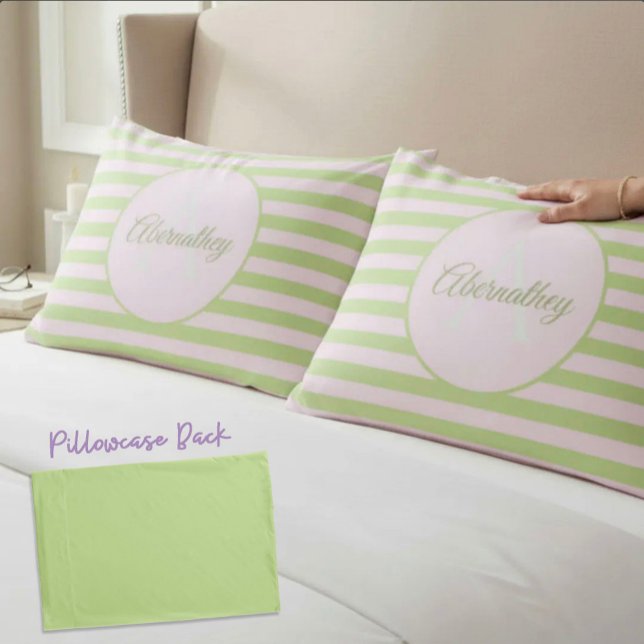 Nome Personalizado Monograma Pastel Cor-de-rosa ve (monogram and name template pillowcase front and matching solid green back)