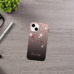 nome preto das estrelas douradas rosa<br><div class="desc">Uma capa de telefone elegante,  feminina. Rosa dourado,  brilho de cobre e estrelas de gotejamento. Preto,  castanho,  café,  café,  cor de café,  fundo gradiente. Personalize e adicione seu nome,  escrito com um script de estilo moderno,  escrito à mão. Letras rosa douradas.</div>