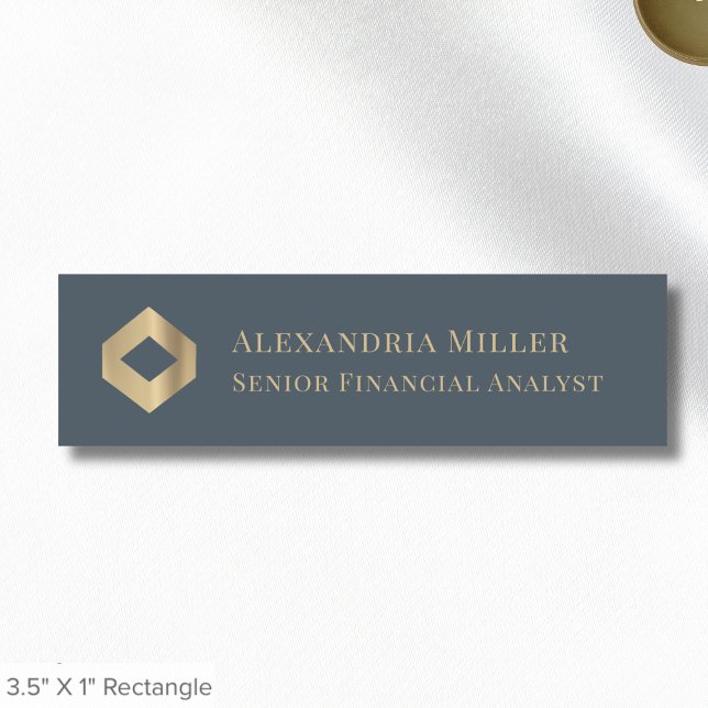 Nomes de etiqueta magnéticos elegantes com logotip (Criador carregado)