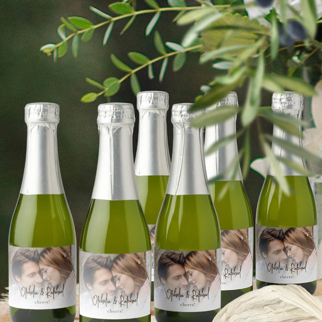 Nomes de Script Informais Animam Favor de Casament (Labels in packs of 10 for your champagne favors)