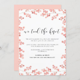 Nós amarramos o anúncio do casamento floral cor-de