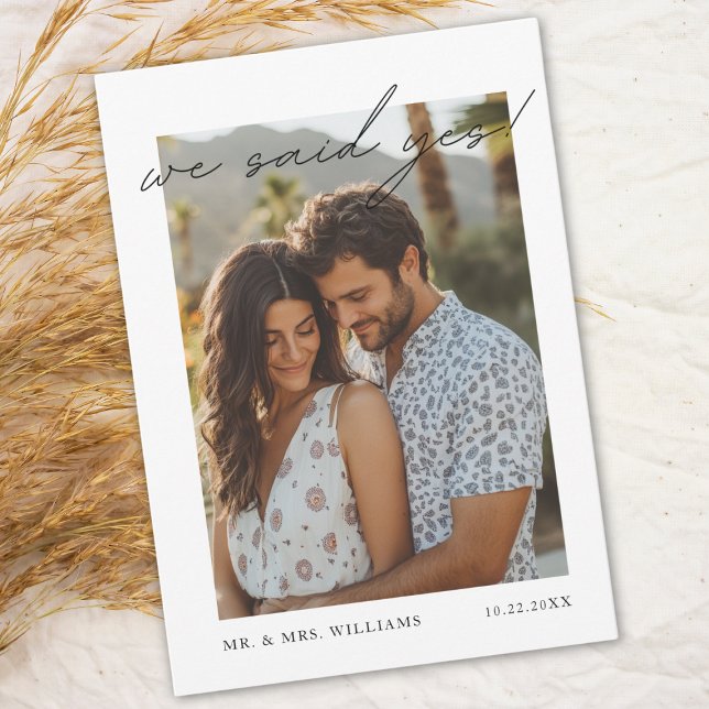 "Nós Dissemos Sim" Anúncio de Foto Moderno Minimal (Elopement "We Said Yes" Announcement)