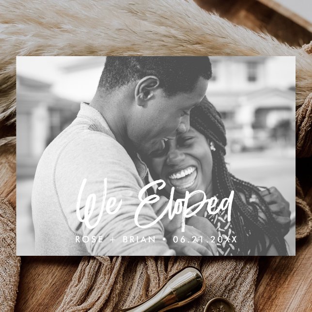 Nós Fizemos Anúncio de Casamento com Foto Personal (Modern custom photo wedding announcements share your exciting news with stylish personality.)