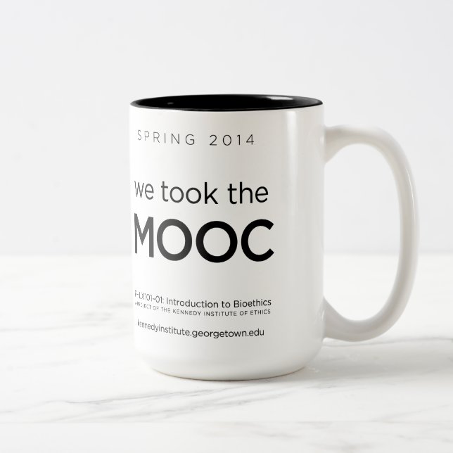 "Nós tomamos a caneca do MOOC" (o XL) (Direita)