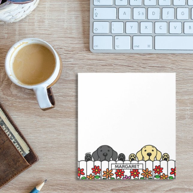 Notas Labrador Duo Personalizado A Ver-Te O Bloco De Not (Personalized Labrador Duo Watching You Design Notepad for Black Lab and Yellow Lab Owners.)