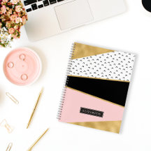 Notebook personalizado com padrão abstrato