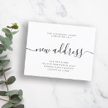 Novo endereço de orçamento anúncio moderno<br><div class="desc">Simples e elegante anúncio de caligrafia de caligrafia de endereço preto e branco novo e elegante. Fácil de personalizar com seu texto e novo endereço residencial. LEIA ISTO ANTES DE COMPRAR! Este é um cartão de casamento de barato orçamentário impresso em uma folha de papel (cada folha tem um cartão)....</div>