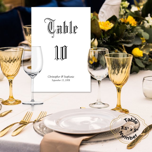 Numeração De Mesa Assento de estilo de jornal clássico e simples per (Unique Newspaper Style Wedding Table Numbers Black Calligraphy)
