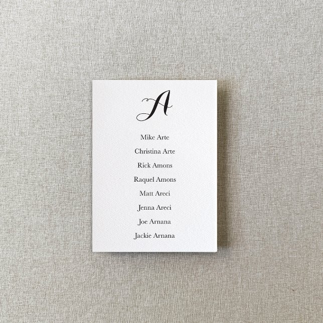 Numeração De Mesa Black and White Script Table Seating Chart Card (Criador carregado)