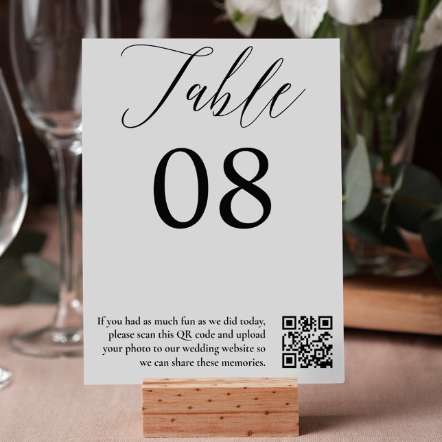 Numeração De Mesa Caligrafia branca preta código QR de casamento ele (Black white calligraphy elegant wedding QR code Table Number)