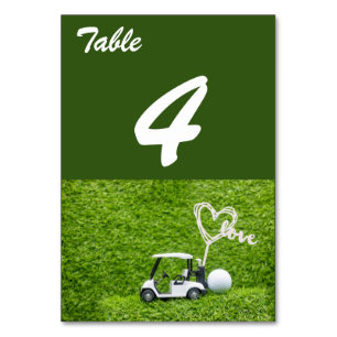 Numeração De Mesa Carrinho de golfe com amor na grama verde para o c