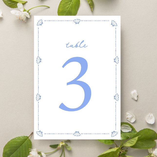Numeração De Mesa Casamento Azul Elegante Fronteira Chic Costeira (Refined coastal table numbers with a delicate seashell border—perfect for a chic seaside wedding.)