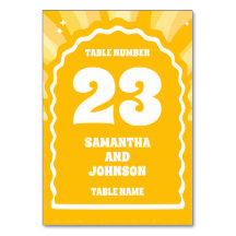 Casamento com arco amarelo-claro-amarelo-escuro gr