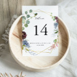 Numeração De Mesa Casamento Geométrico Dourado Burgundy<br><div class="desc">Este número geométrico da mesa de casamento do ouro burguês é perfeito para um casamento no inverno. O elegante design apresenta marinho de aquarela, cor-de-rosa-pincelada e flores de sombra de vinho com detalhes artísticos lápis. Este é um número de tabela de dois lados. Adicione cada número de tabela de que...</div>