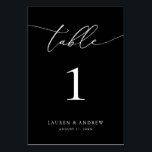 Numeração De Mesa Casamento Minimalista Negro e Branco | Personaliza<br><div class="desc">(**NOTA: Para solicitar,  basta ajustar o número da tabela (e o nome/data) e adicionar cada número ao carrinho separadamente. Em seguida,  faça check-out assim que terminar.) Belo,  elegante,  moderno e minimalista,  cartão de número de mesa. Totalmente personalizável com seus nomes (ou Nome do Evento) e Data.</div>