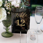 Numeração De Mesa Casamento negro de ouro personalizado minimalista<br><div class="desc">Escrito elegante e ousado de caligrafia simples texto preto e dourado, sobra escura noiva e nomes de noivos e número personalizado da tabela de casamento fotográfico. Observe que para solicitar números diferentes, você precisa personalizá-los e colocá-los no carrinho de compro um a um (uma placa sem 1, outra sem 2,...</div>