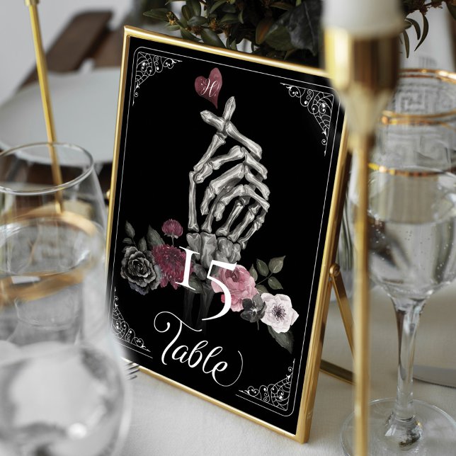 Numeração De Mesa Casamento Negro do Halloween do Skeleton (Love Skeleton Hand Gesture Halloween Black Wedding Table Number)
