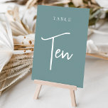 Numeração De Mesa Dusty Teal Hand Scripting Mesa TEN<br><div class="desc">Cartões simples e chic de mesa, em cor poeirenta e branco, fazem uma declaração elegante no seu casamento ou evento. Design apresenta "mesa [number]" em uma combinação de olhares de serif clássica e de caracteres de script manuscritos. Design repete-se de ambos os lados. Cartões numerados individualmente vendidos separadamente; solicite cada...</div>