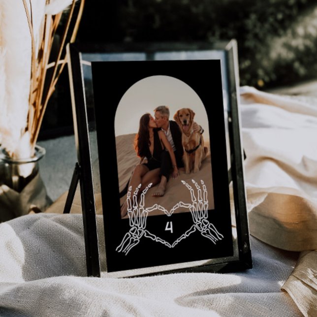 Numeração De Mesa Esqueleto Gótico Arch Números de Tabela Fotográfic (Criador carregado)