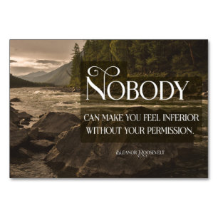 Numeração De Mesa Faça-lhe o inferior da sensação