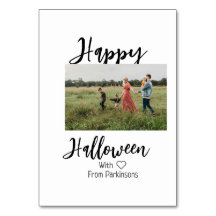 Feliz Dia das Bruxas adiciona o nome da família a