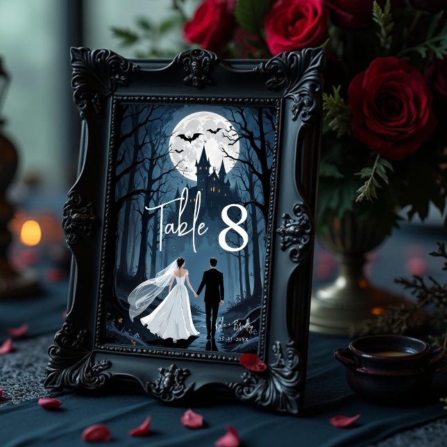 Numeração De Mesa Haunted Castle Wedding Couple Spooky Forest Toward (Spooky Forest Wedding Couple Toward Haunted Castle Table Numbers for Single-Digit Tables.)